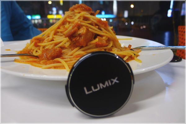 食。新竹清大夜市。KIRIN PASTA。特色百元義大利麵+貝殼麵 食。新竹清大夜市。KIRIN PASTA。特色百元義大利麵+貝殼麵