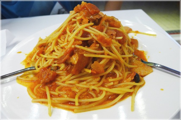 食。新竹清大夜市。KIRIN PASTA。特色百元義大利麵+貝殼麵