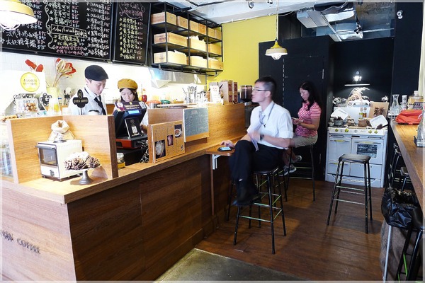 烤香 OVEN COFFEE：烤香 OVEN COFFEE