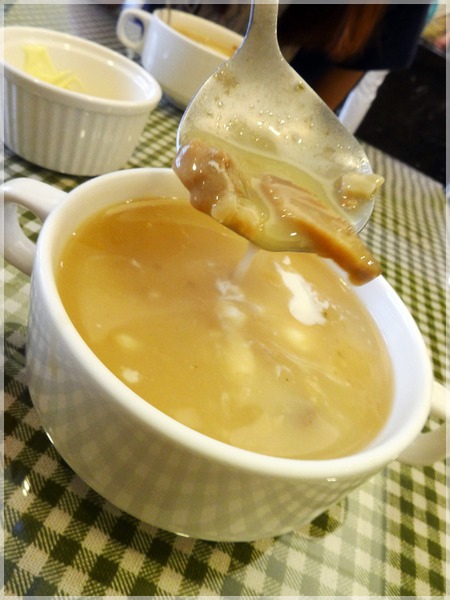 K&K義麵坊：K&K義麵坊 + 台北葫洲站 + 筆管麵！