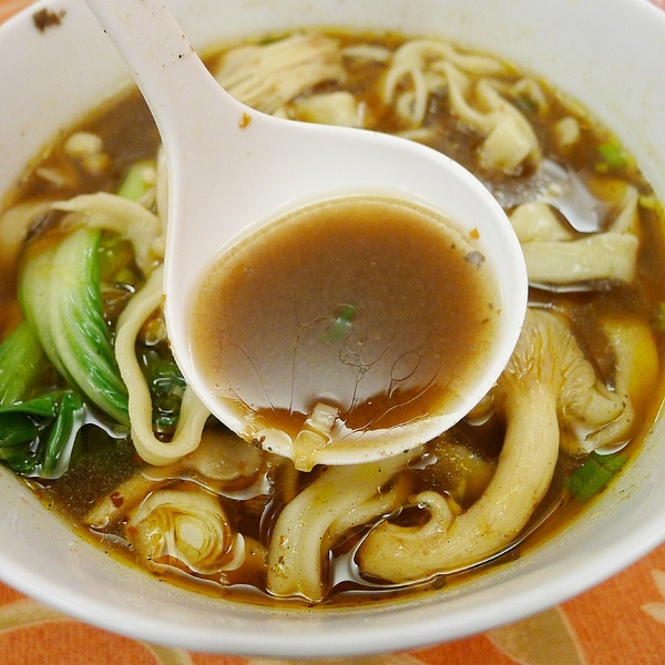 食。新竹清大夜市。鳳荷三鮮 食。新竹清大夜市。鳳荷三鮮