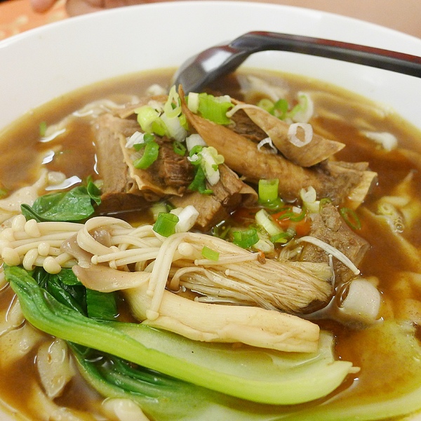 食。新竹清大夜市。鳳荷三鮮 食。新竹清大夜市。鳳荷三鮮