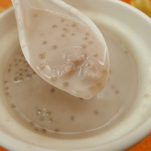 食。新竹清大夜市。鳳荷三鮮