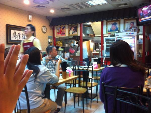 食。台北延三夜市。鮮肉湯圓 食。台北延三夜市。鮮肉湯圓