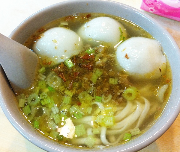 食。台北延三夜市。鮮肉湯圓 食。台北延三夜市。鮮肉湯圓