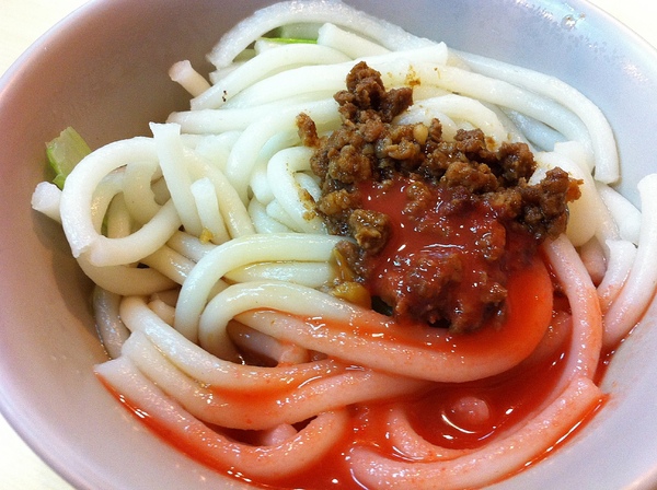 食。台北延三夜市。鮮肉湯圓 食。台北延三夜市。鮮肉湯圓