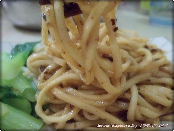 潮牌-XO.jpg 潮牌-XO.jpg