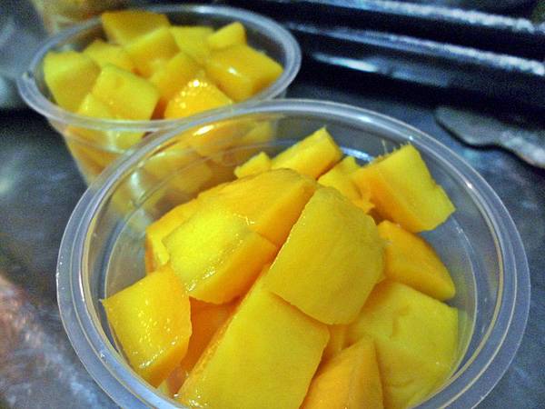 愛文芒果切丁.JPG 愛文芒果切丁.JPG