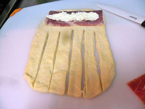 cream cheese 培根餡.JPG