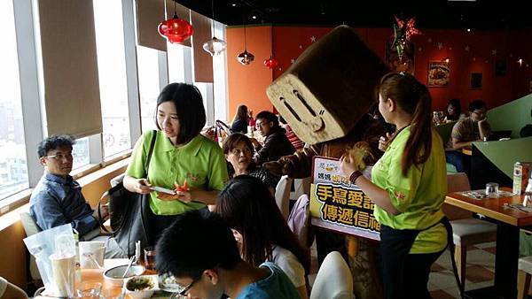 11195282_1246378048712485_1693411534_n