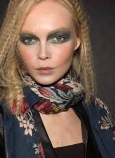 SPFW - Animale S/S 09/10:Siri Tollerod