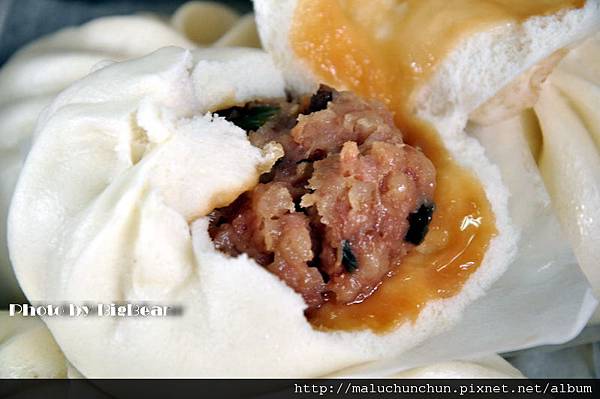 「鹿港老龍師肉包」的圖片搜尋結果