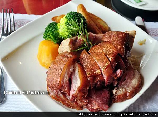 MEMN018.jpg MEMN018.jpg