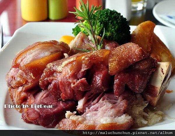 MEMN017.jpg MEMN017.jpg