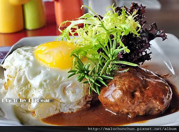 MEMN009.jpg MEMN009.jpg