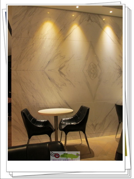 ※食記※葉璦菱投資的東區豪宅咖啡店「MIA CAFÉ」的焦糖蘋果熱蛋糕和義大利麵！