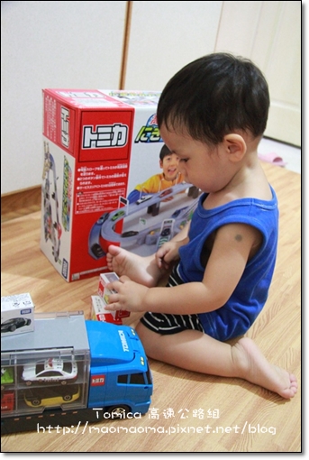 tomica-02 tomica-02