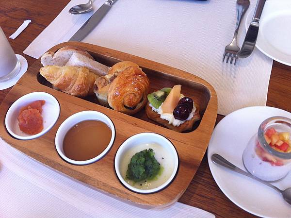 IMG_1012.JPG IMG_1012.JPG