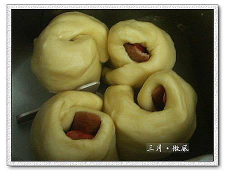 麵包捲071704.jpg 麵包捲071704.jpg