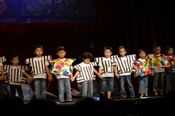 小王子表演4.JPG 小王子表演4.JPG