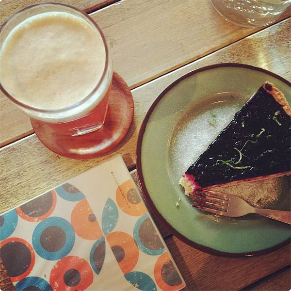 307639_4196650202156_251966087_n