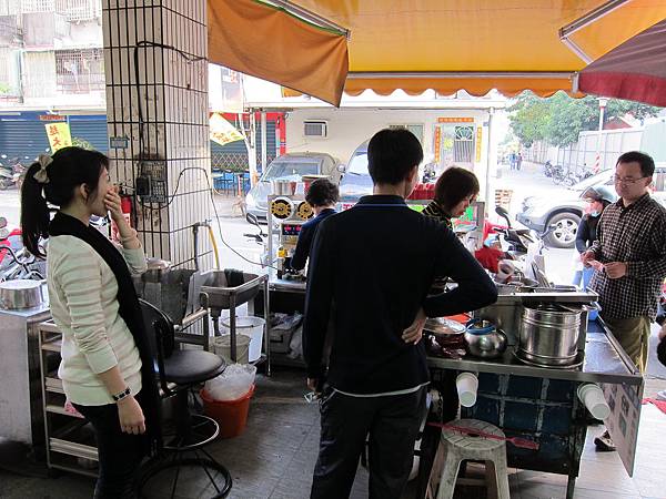 外帶排隊中 IMG_3272.JPG