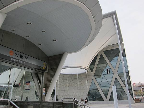 2號出口 IMG_6133
