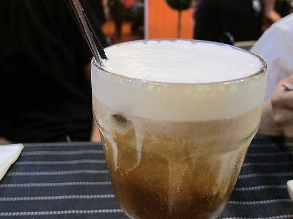 漂浮冰淇淋紅茶 IMG_9098