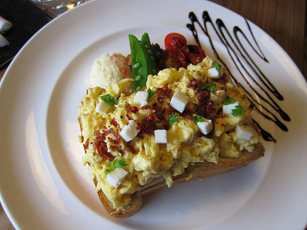 乳酪培根丹麥吐司 IMG_7071