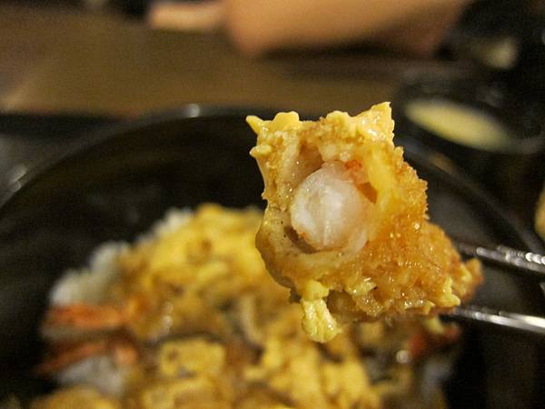 炸蝦滑蛋蓋飯 IMG_7925