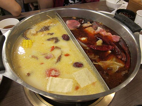 鴛鴦鍋 IMG_2342