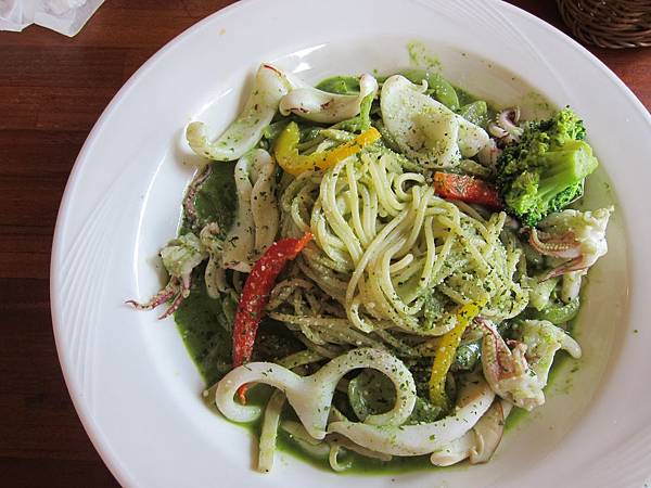 羅勒松子中卷麵 IMG_1942