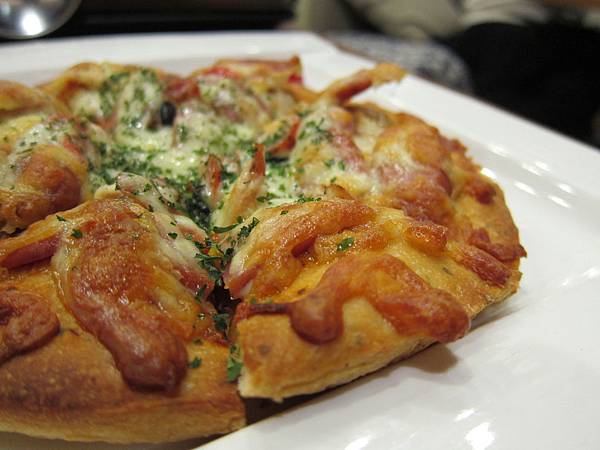 德國脆腸手工比薩 IMG_4417