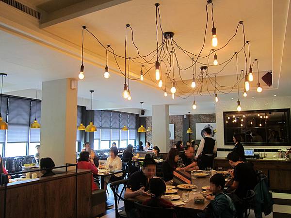 高雄。LA ONE IMG_4939