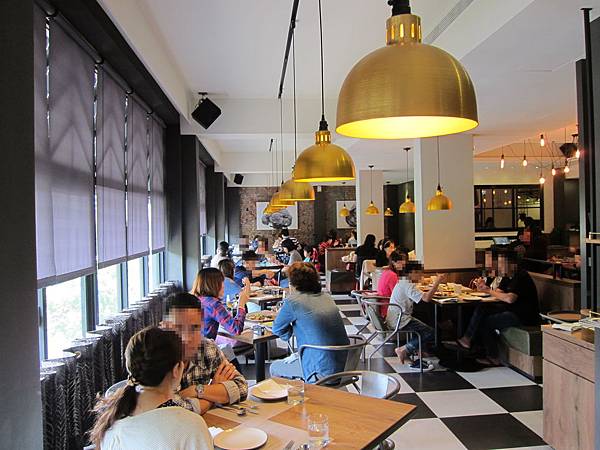 高雄。LA ONE IMG_4937