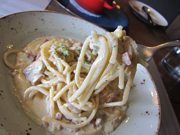 奶油培根義大利麵 IMG_4934
