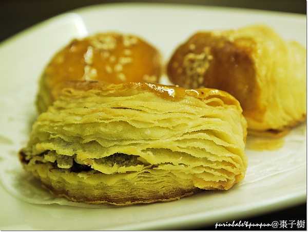 19蜜汁叉燒酥.jpg 19蜜汁叉燒酥.jpg