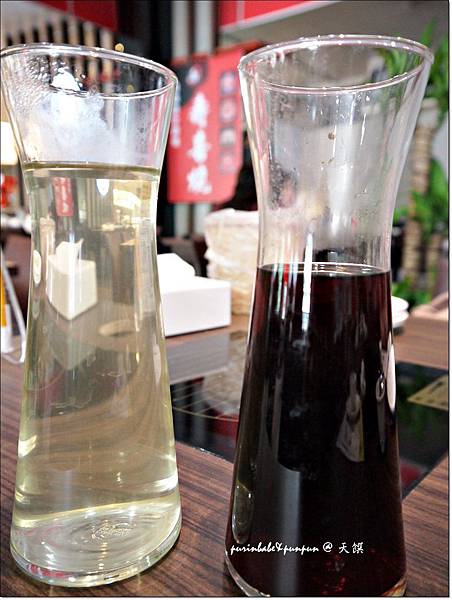 14兩種湯底.JPG 14兩種湯底.JPG