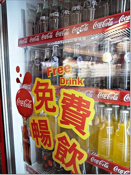 25可樂暢飲.JPG 25可樂暢飲.JPG