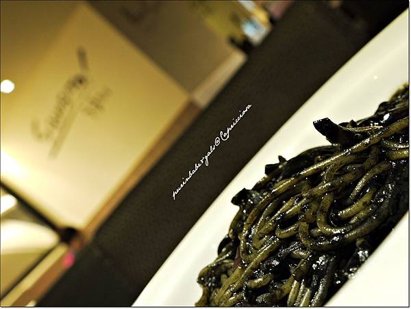 19香蒜唐辛子墨魚義大利麵.JPG 19香蒜唐辛子墨魚義大利麵.JPG