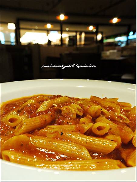 18蒜辣蕃茄筆管麵.JPG 18蒜辣蕃茄筆管麵.JPG