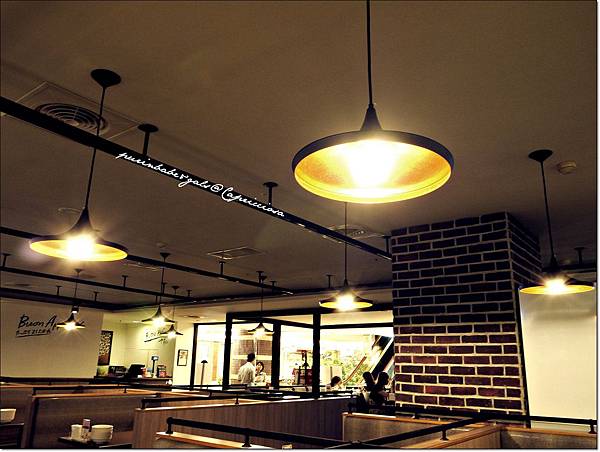 6Beat Light.JPG 6Beat Light.JPG