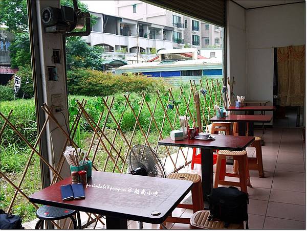 2用餐空間.JPG 2用餐空間.JPG