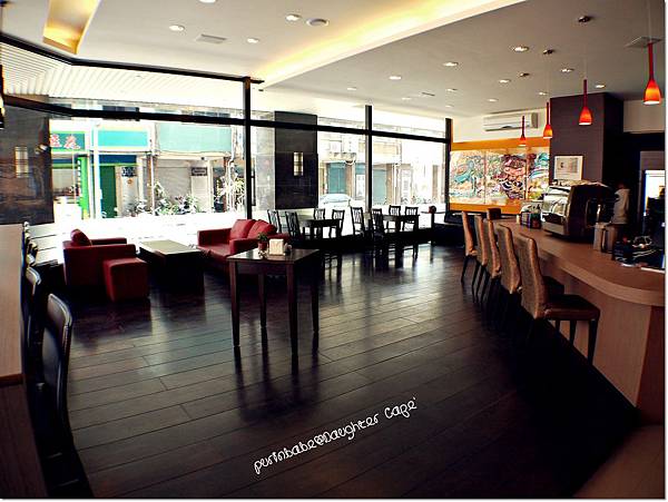 8店內全景2.JPG