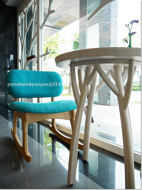 8森林圓桌與羅德列克搖椅 8森林圓桌與羅德列克搖椅