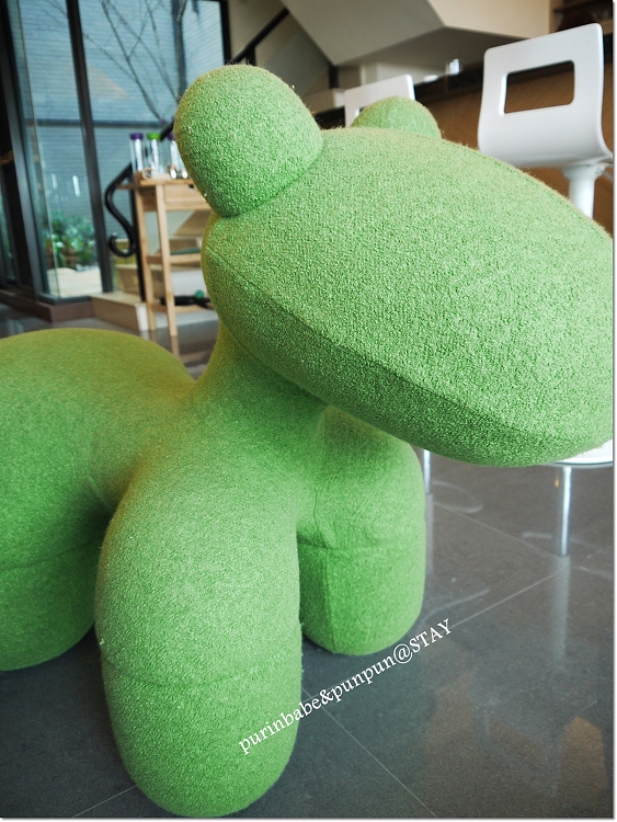 12pony chair 12pony chair