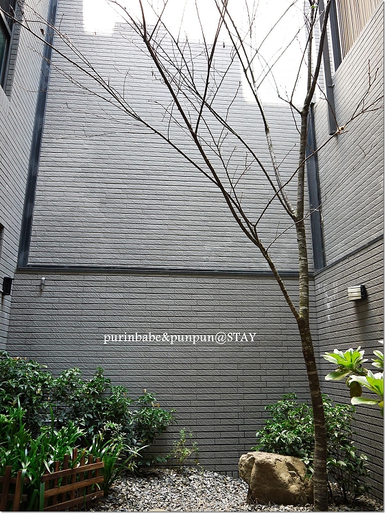 17室外吸煙區1 17室外吸煙區1