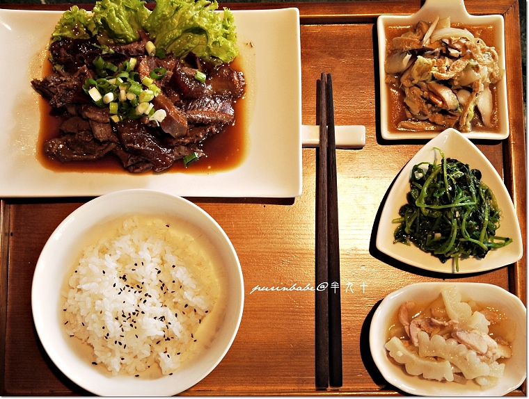 29半筋半肉牛肚飯