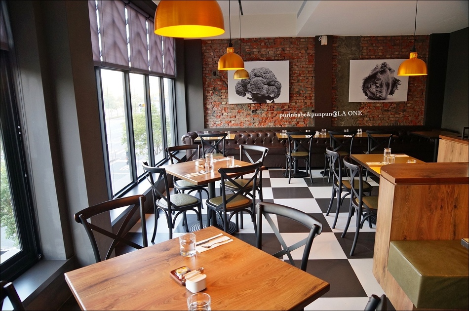 13落地窗區2 13落地窗區2