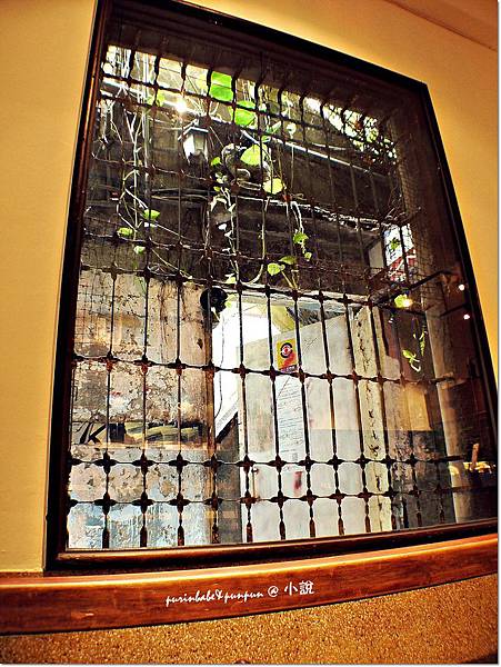 6窄門之窗.JPG 6窄門之窗.JPG